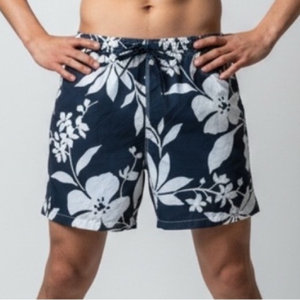 Tommy Bahama Dk. Gray and White‎ Tropical Floral Print Swim Trunks Size L